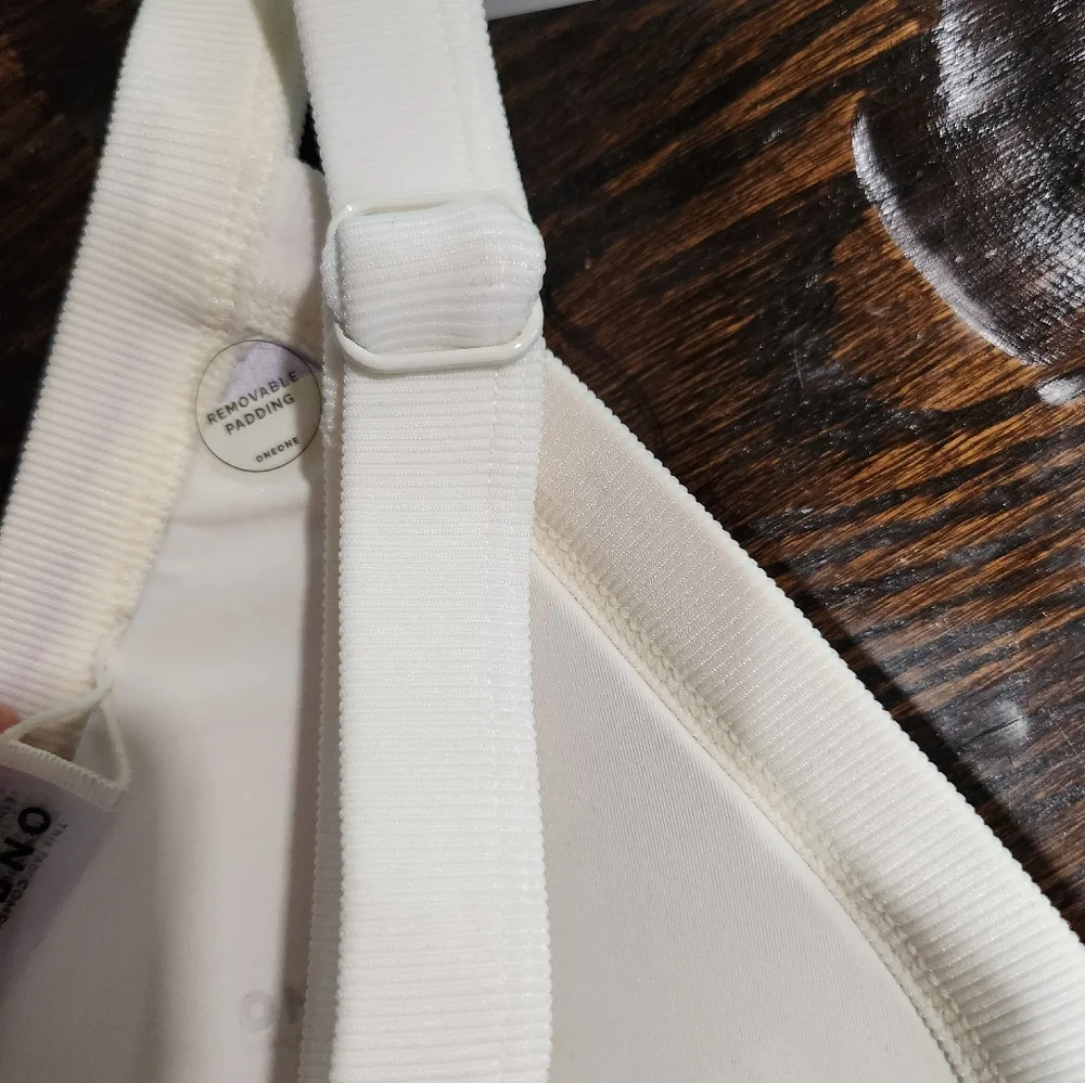 Oneone Kameron Bikini Top - Picture 7 of 9